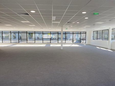 location bureau bagneux 2 298 m²