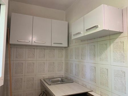 location appartement  30.27 m² t-2 à lamentin  600 €