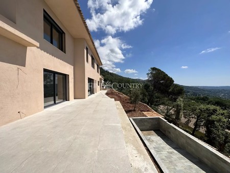 villa contemporaine neuve avec vue panoramique a speracedes magnifique bastide de 250m² en