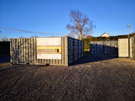 location garde meubles / box de stockage à granville sécurisé accès drive 7j/24h