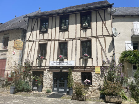 ségur le château  un des plus beaux villages de france