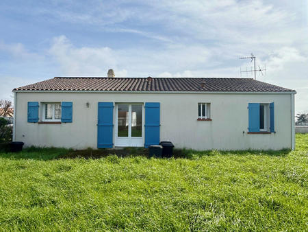 vente maison à saint-michel-en-l'herm (85580) : à vendre / 81m² saint-michel-en-l'herm