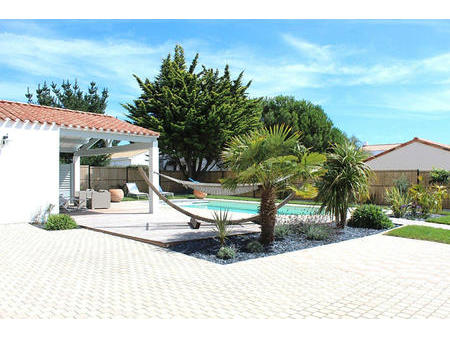 vente maison piscine à saint-gilles-croix-de-vie croix de vie (85800) : à vendre piscine /