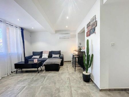 appartement roquebrune-sur-argens 54 m² t-3 à vendre  168 000 €