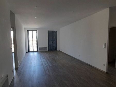 location appartement  84 m² t-2 à oraison  910 €