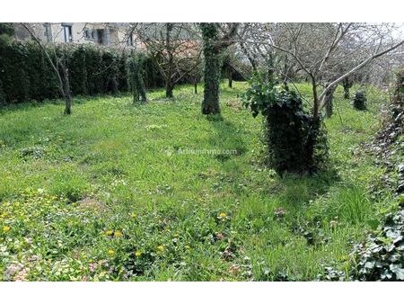 vendu : terrain 320 m² villaines-la-juhel (53700)