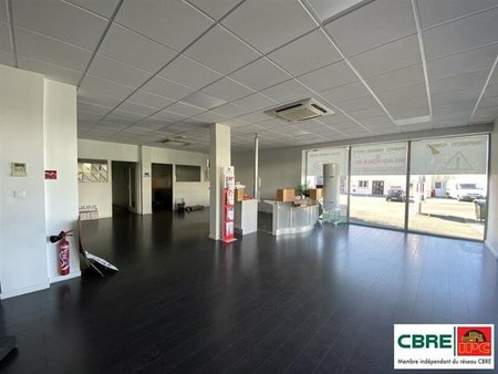 location commerce anglet 160 m²