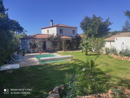 villa contemporaine nans les pins 195m2 avec piscine et pergola