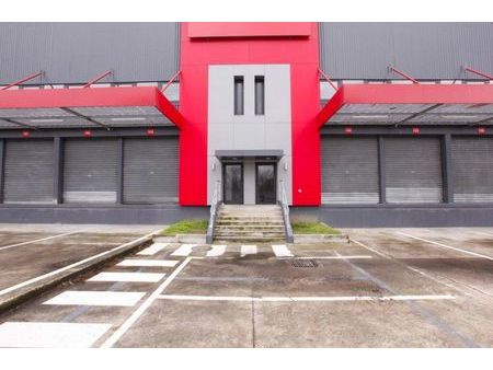 local industriel 3 433 m²