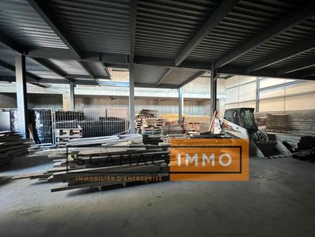 local industriel 1 059 m²