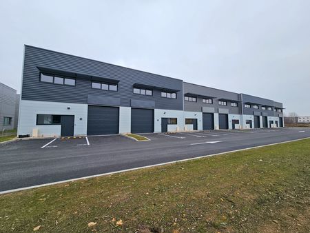 local d'activité-stockage neuf avec bureaux d'accompagnement à partir de 268 m²