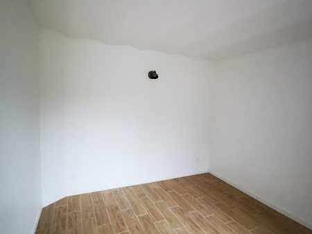 location appartement 1 pièce 46 m²