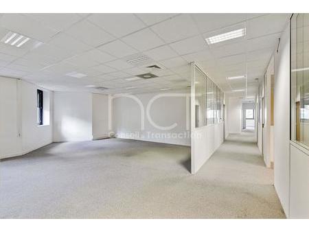 local professionnel - 3 249m² - colombes