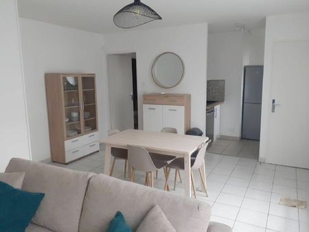 location appartement  47.41 m² t-2 à margny-lès-compiègne  700 €