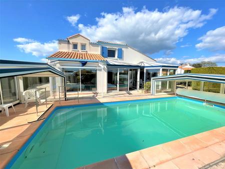 vente maison piscine à talmont-saint-hilaire (85440) : à vendre piscine / 190m² talmont-sa