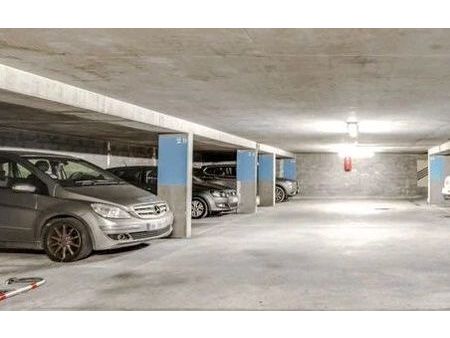 location place de stationnement dans parking sécurisé (cours napoléon)