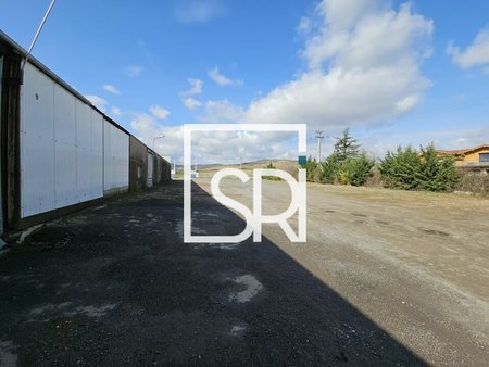 location d'entrepôt de 368 m² à beauregard-vendon - 63460