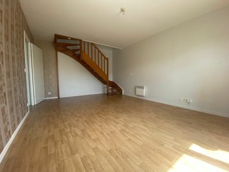 location appartement  m² t-3 à coulommiers  895 €