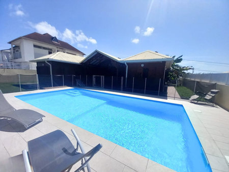 villa t4 meublee + piscine sur sainte-marguerite