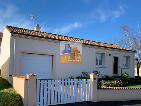 vente maison à port-saint-père (44710) : à vendre / 66m² port-saint-père