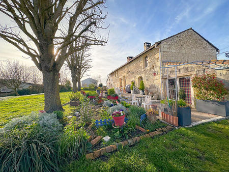 vente maison à montreuil-bellay (49260) : à vendre / 160m² montreuil-bellay