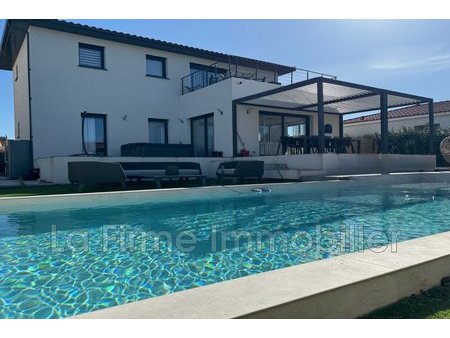 magnifique villa 2022 avec piscine et studioâ
