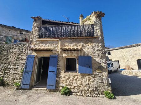 location maison village type 3 avec petit exterieur