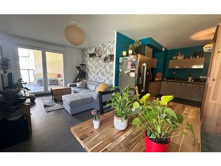 appartement fontanil-cornillon 59 m² t-3 à vendre  231 000 €