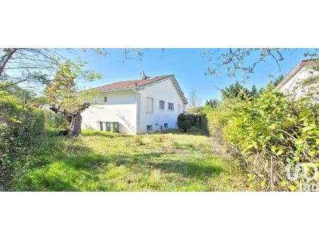 vente maison à saint-pierre-du-mont (40280) : à vendre / 129m² saint-pierre-du-mont