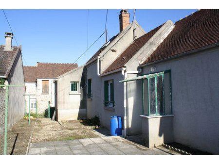 maison de village avec garage vendue louée