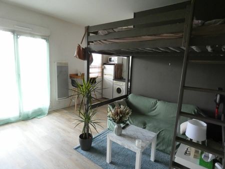 appartement saint-genis-laval 30.55 m² t-1 à vendre  145 000 €