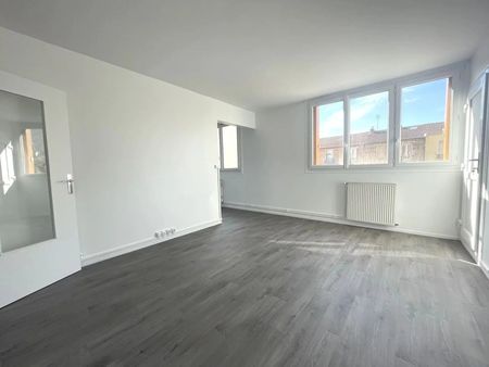 appartement 4 pièces 64 m²