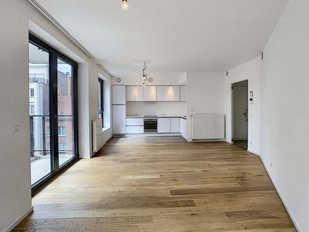 appartement à louer à molenbeek-saint-jean € 975 (kmqar) - home invest belgium | zimmo