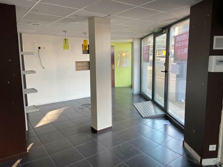 local commercial 107 m²