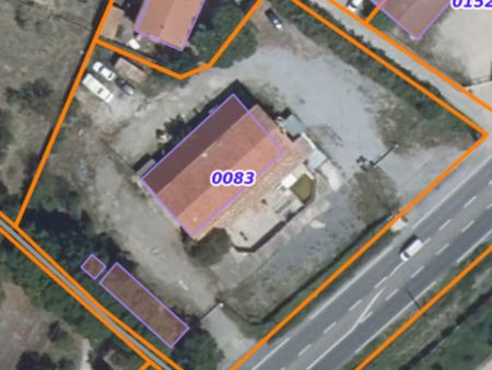 local commercial 450 m2
