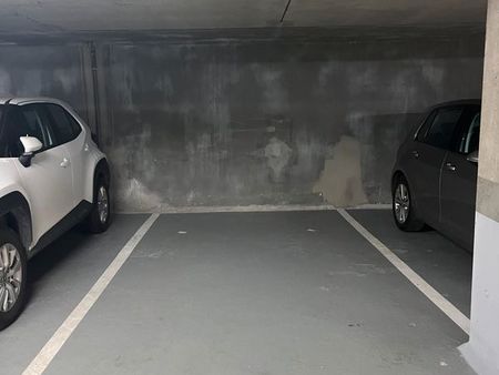 place de parking en location
