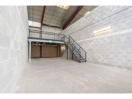 48 m² / 367 euros / stockage / site gardienné