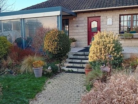 exceptionnel : maison individuelle avec piscine  veranda  garage et jardin