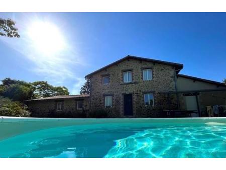 vente maison piscine à saint-mesmin (85700) : à vendre piscine / 270m² saint-mesmin