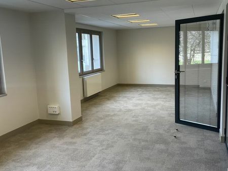 location de bureau de 200 m² à tours - 37000