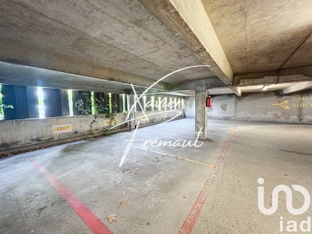 vente parking/garage/box 90 m²