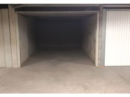 particulier loue garage double en sous sol