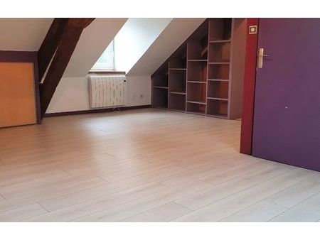 location appartement 1 pièce 25 m² avesnelles (59440)
