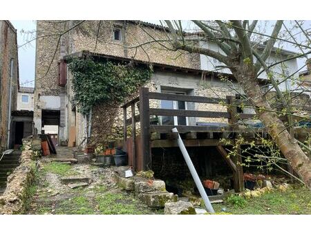 immeuble roquefort 170.46 m² t-9 à vendre  150 000 €