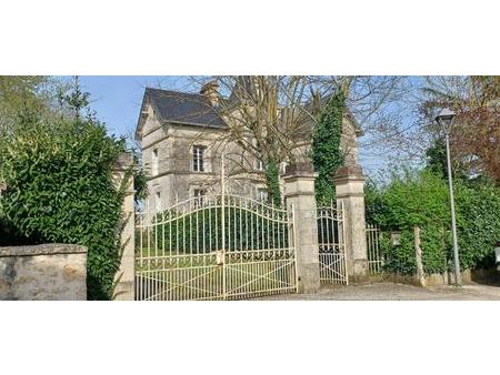 vente maison à sainte-gemme-la-plaine (85400) : à vendre / 310m² sainte-gemme-la-plaine