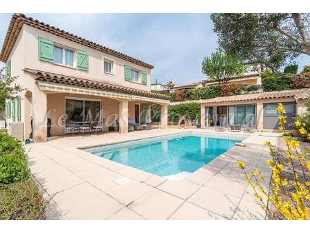 villa provençale avec studio et piscine