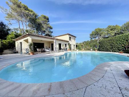 villa 150 m²- garage - piscine