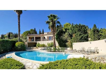 à vendre 445 000 € - belle villa (114 m²) avec vue imprenable  3 chambres  2 salles de...