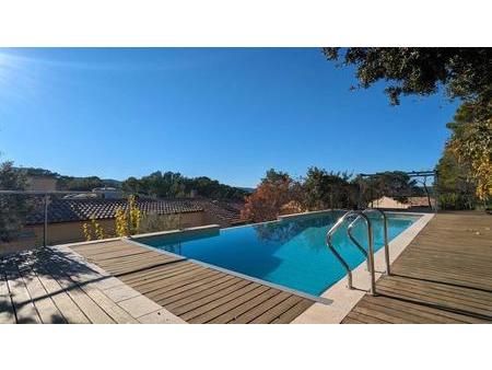 carces - villa 3 ch + appartement + spa + double garage avec piscine