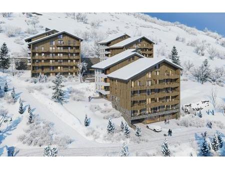 ski in and out 3 appartements doubles sur plan à vendre à alpe d’huez (a)